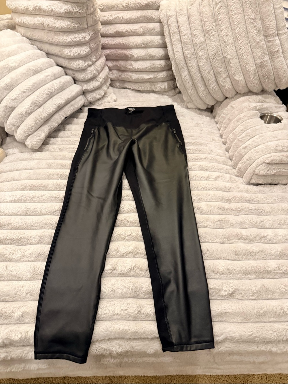 Old Navy Active XLT Black Faux leather leggings